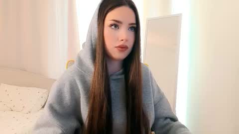 Snapshot of noonespy chatting on 03.24.26 Syndney online show from 03.24.26