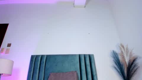 Nora Da Silva online show from 03.11.25