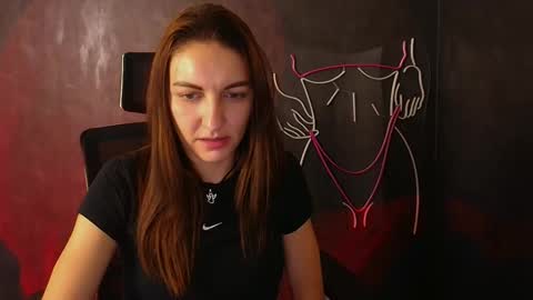 Snapshot of nora_n chatting on 10.09.25 Nora online show from 10.09.25