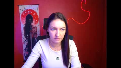 Snapshot of nora_n chatting on 11.09.25 Nora online show from 11.09.25