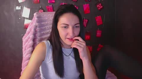 Snapshot of nora_n chatting on 01.08.26 Nora online show from 01.08.26