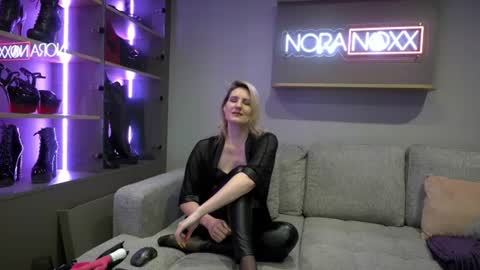 NoraNoxx online show from 06.16.26