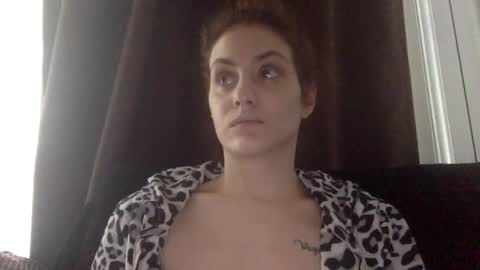 Snapshot of norablues chatting on 01.22.25 norablues online show from 01.22.25