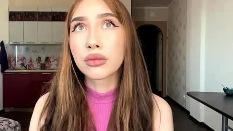 Lina online show from 11.19.25