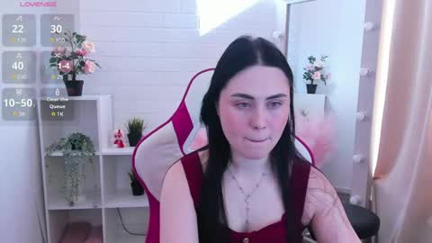 Nora online show from 04.22.26
