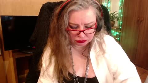 Snapshot of norma_gin chatting on 02.08.25 miss Tress online show from 02.08.25