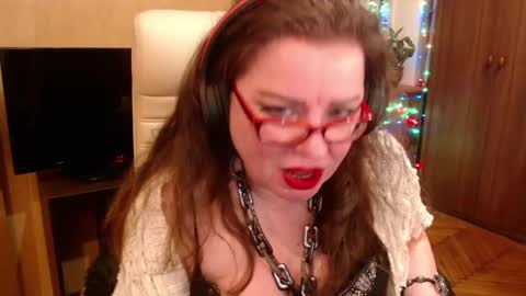 Snapshot of norma_gin chatting on 03.12.25 miss Tress online show from 03.12.25