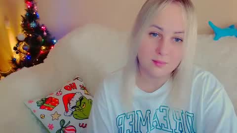 hi glad to chat online show from 12.23.24