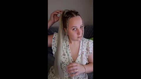 hi glad to chat online show from 10.21.25