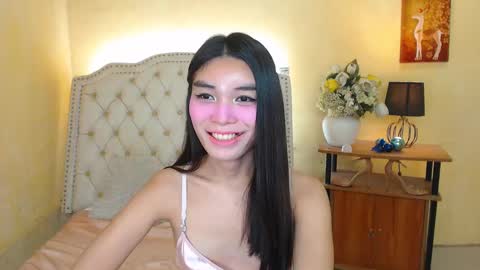 Snapshot of notaestheticallykyline chatting on 12.22.24 Kyline online show from 12.22.24