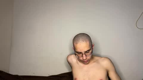 Snapshot of notatheeena chatting on 10.04.25 notatheeena online show from 10.04.25