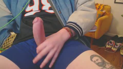 Snapshot of nothingsmall chatting on 02.23.25 nothingsmall online show from 02.23.25