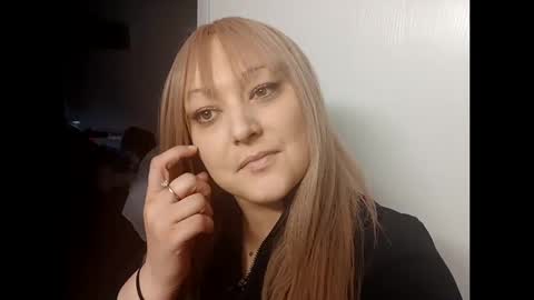 Snapshot of notouchmami chatting on 10.16.25 notouchmami online show from 10.16.25