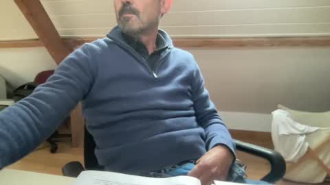 noux69 online show from 10.17.25