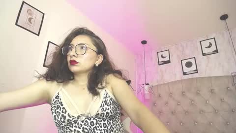 V A L E R Y  online show from 03.14.26