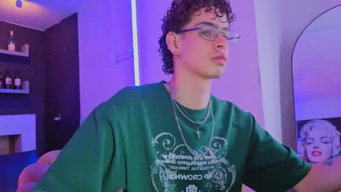 Nova Salvatore online show from 04.20.26