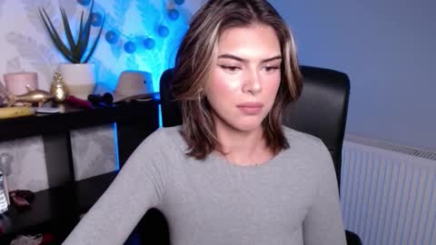 Snapshot of nova_sin chatting on 01.09.26 Nova online show from 01.09.26