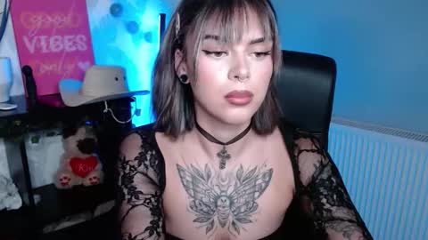 Snapshot of nova_sin chatting on 02.12.26 Nova online show from 02.12.26