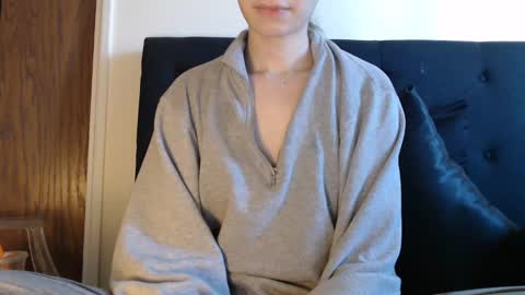 Olivia online show from 01.04.25