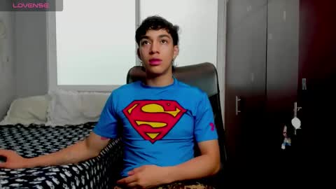 Snapshot of noxx_stark chatting on 12.17.25 Noxx online show from 12.17.25