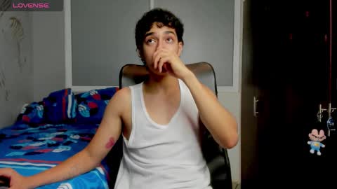 Snapshot of noxx_stark chatting on 12.19.25 Noxx online show from 12.19.25