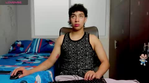 Snapshot of noxx_stark chatting on 12.19.25 Noxx online show from 12.19.25