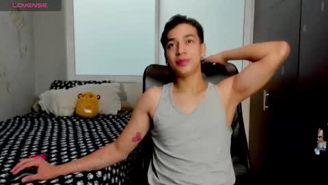 Snapshot of noxx_stark chatting on 01.11.26 Noxx online show from 01.11.26