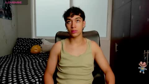 Snapshot of noxx_stark chatting on 01.16.26 Noxx online show from 01.16.26