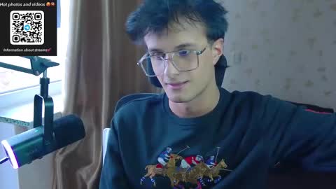 Snapshot of nuar_x chatting on 03.15.26 Nuar X online show from 03.15.26