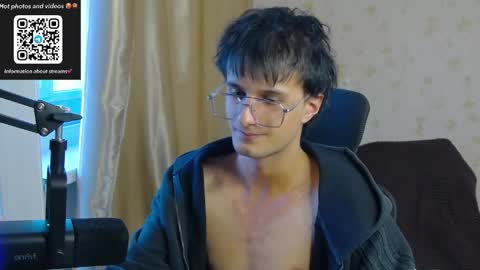 Snapshot of nuar_x chatting on 03.22.26 Nuar X online show from 03.22.26