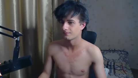 Snapshot of nuar_x chatting on 06.13.26 Nuar X online show from 06.13.26