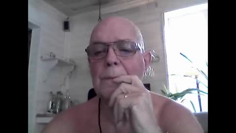 Snapshot of nudistjavist chatting on 01.16.25 Haky online show from 01.16.25