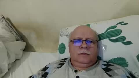 nukiss online show from 02.15.25