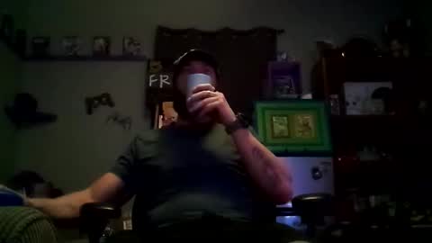 Snapshot of number1dad_ chatting on 02.15.25 Awwwww Hey Sweetie Pies. Welcome To The Sweetie Pie Lounge. Enjoy The Dad-Cast. SweetCorny Fun-loving Dad Talk. online show from 02.15.25