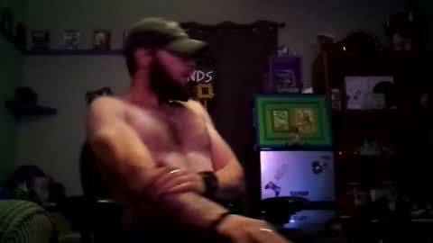 Snapshot of number1dad_ chatting on 02.20.25 Awwwww Hey Sweetie Pies. Welcome To The Sweetie Pie Lounge. Enjoy The Dad-Cast. SweetCorny Fun-loving Dad Talk. online show from 02.20.25