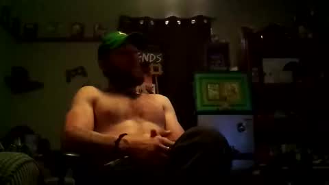 Snapshot of number1dad_ chatting on 02.20.25 Awwwww Hey Sweetie Pies. Welcome To The Sweetie Pie Lounge. Enjoy The Dad-Cast. SweetCorny Fun-loving Dad Talk. online show from 02.20.25