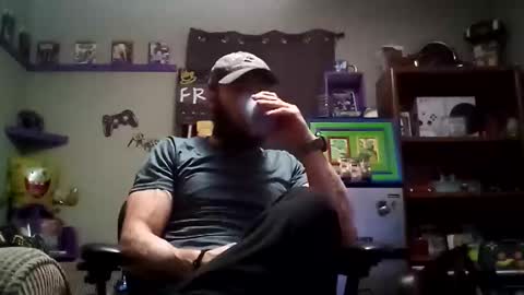 Snapshot of number1dad_ chatting on 03.01.25 Awwwww Hey Sweetie Pies. Welcome To The Sweetie Pie Lounge. Enjoy The Dad-Cast. SweetCorny Fun-loving Dad Talk. online show from 03.01.25