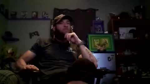 Snapshot of number1dad_ chatting on 03.03.25 Awwwww Hey Sweetie Pies. Welcome To The Sweetie Pie Lounge. Enjoy The Dad-Cast. SweetCorny Fun-loving Dad Talk. online show from 03.03.25