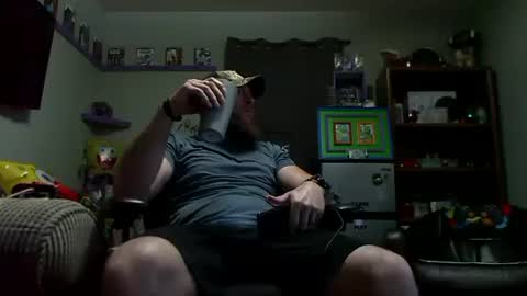 Snapshot of number1dad_ chatting on 09.26.25 Awwwww Hey Sweetie Pies. Welcome To The Sweetie Pie Lounge. Enjoy The Dad-Cast. SweetCorny Fun-loving Dad Talk. online show from 09.26.25