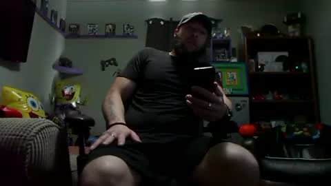 Snapshot of number1dad_ chatting on 10.29.25 Awwwww Hey Sweetie Pies. Welcome To The Sweetie Pie Lounge. Enjoy The Dad-Cast. SweetCorny Fun-loving Dad Talk. online show from 10.29.25