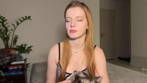 Snapshot of nura_foxx chatting on 09.16.25 nura_foxx online show from 09.16.25