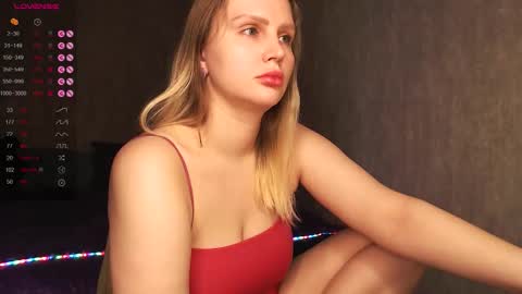 Snapshot of nutcrewlove chatting on 12.20.25 WEELCOMEEEEEEEEEE online show from 12.20.25