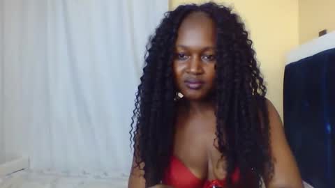 Snapshot of nutgal_ chatting on 10.31.25 nutgal online show from 10.31.25