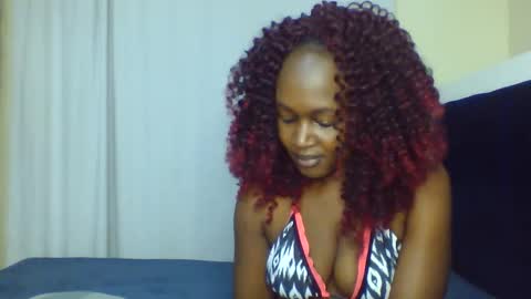 Snapshot of nutgal_ chatting on 11.17.25 nutgal online show from 11.17.25