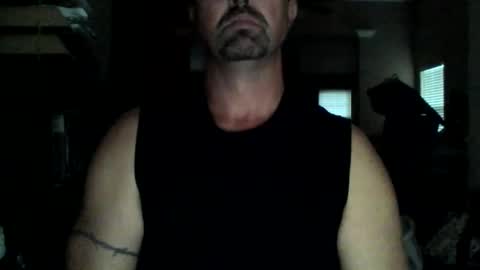 Snapshot of nvrenuff1979 chatting on 10.16.25 nvrenuff1979 online show from 10.16.25