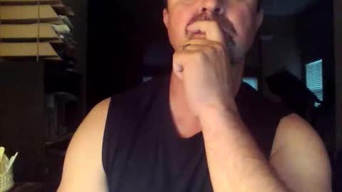 Snapshot of nvrenuff1979 chatting on 10.27.25 nvrenuff1979 online show from 10.27.25