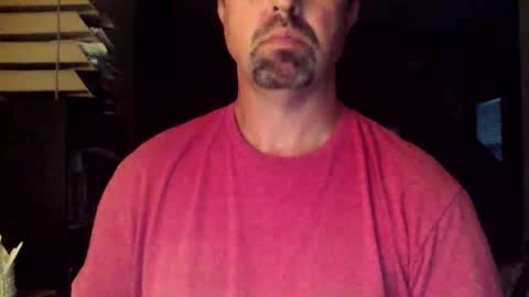 Snapshot of nvrenuff1979 chatting on 10.28.25 nvrenuff1979 online show from 10.28.25