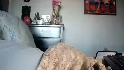 KN online show from 10.20.25