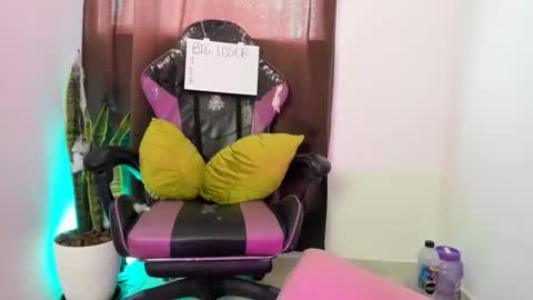 Nia online show from 11.23.25