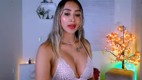 Nycole online show from 12.21.24